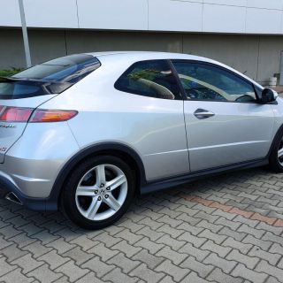 Honda Civic Type S 1.8i-VTEC 140hp.