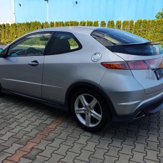 Honda Civic Type S 1.8i-VTEC 140hp.