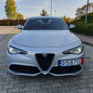 Alfa Romeo Giulia 2.0i Turbo benzin 201hp.