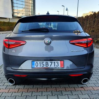 Alfa Romeo Stelvio 2.0T/280/AT8/Executive