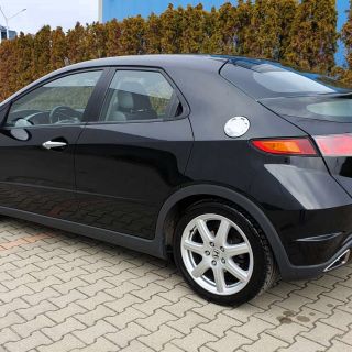 Honda Civic 1.8 i-V'tec